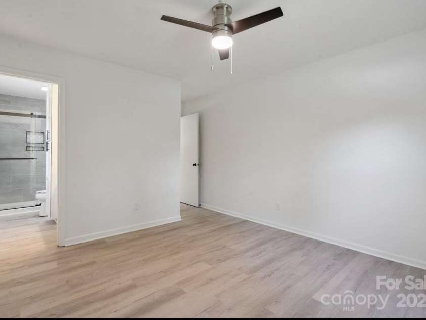 318 Cedarwood Lane, Matthews, NC 28104.  MLS# CAR4282132, YatesRealty ID 28255. 