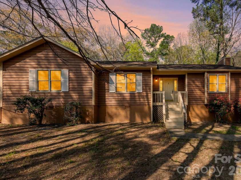 5528 Middleton Road, Durham, NC 27713.  MLS# CAR4367899, YatesRealty ID 28255. 