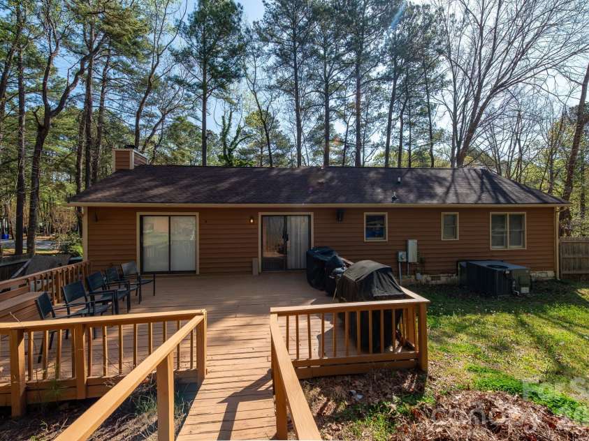 5528 Middleton Road, Durham, NC 27713.  MLS# CAR4367899, YatesRealty ID 28255. 