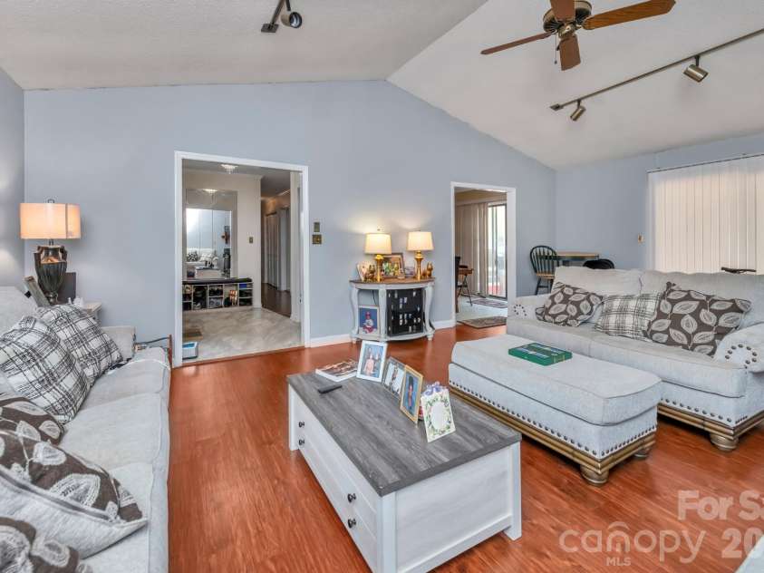 5528 Middleton Road, Durham, NC 27713.  MLS# CAR4367899, YatesRealty ID 28255. 