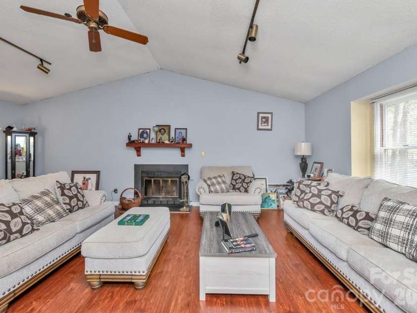5528 Middleton Road, Durham, NC 27713.  MLS# CAR4367899, YatesRealty ID 28255. 