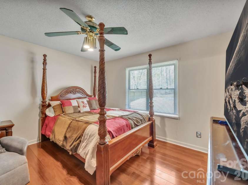5528 Middleton Road, Durham, NC 27713.  MLS# CAR4367899, YatesRealty ID 28255. 