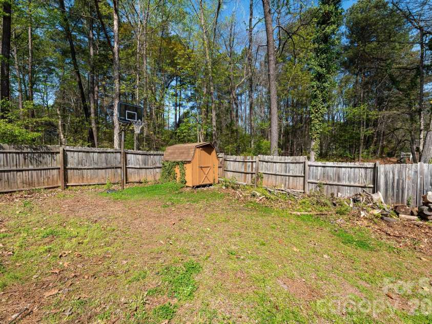 5528 Middleton Road, Durham, NC 27713.  MLS# CAR4367899, YatesRealty ID 28255. 