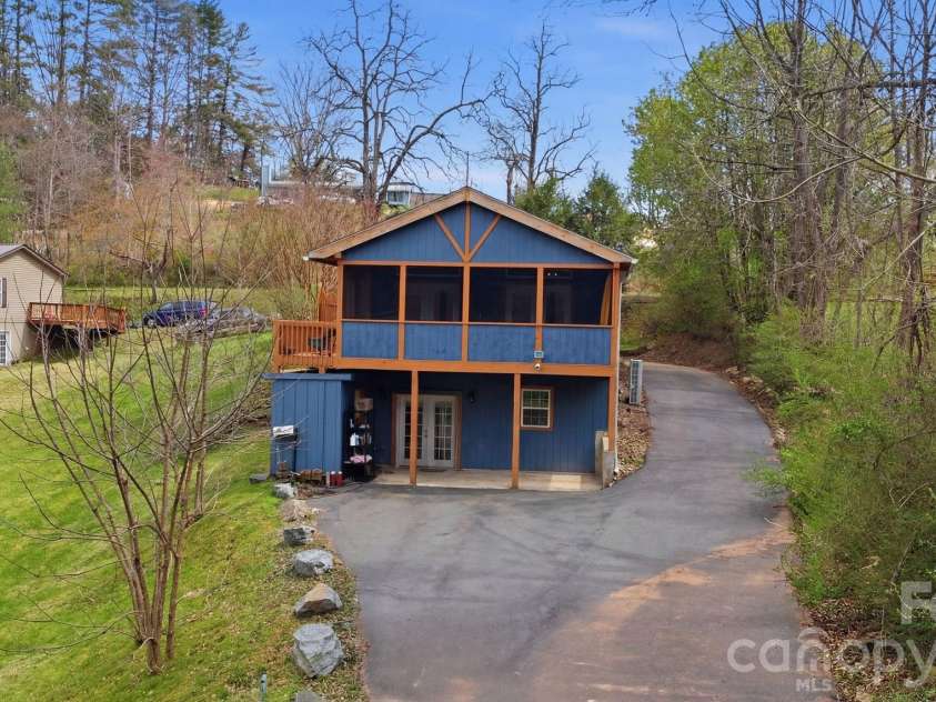 81 Bullfrog Cove Road, Sylva, NC 28779.  MLS# CAR4363486, YatesRealty ID 28256. 