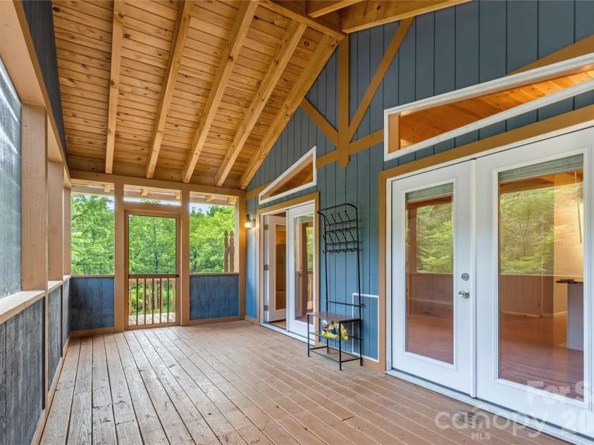 81 Bullfrog Cove Road, Sylva, NC 28779.  MLS# CAR4363486, YatesRealty ID 28256. 