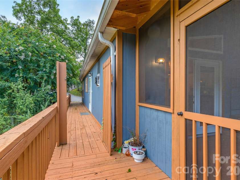 81 Bullfrog Cove Road, Sylva, NC 28779.  MLS# CAR4363486, YatesRealty ID 28256. 