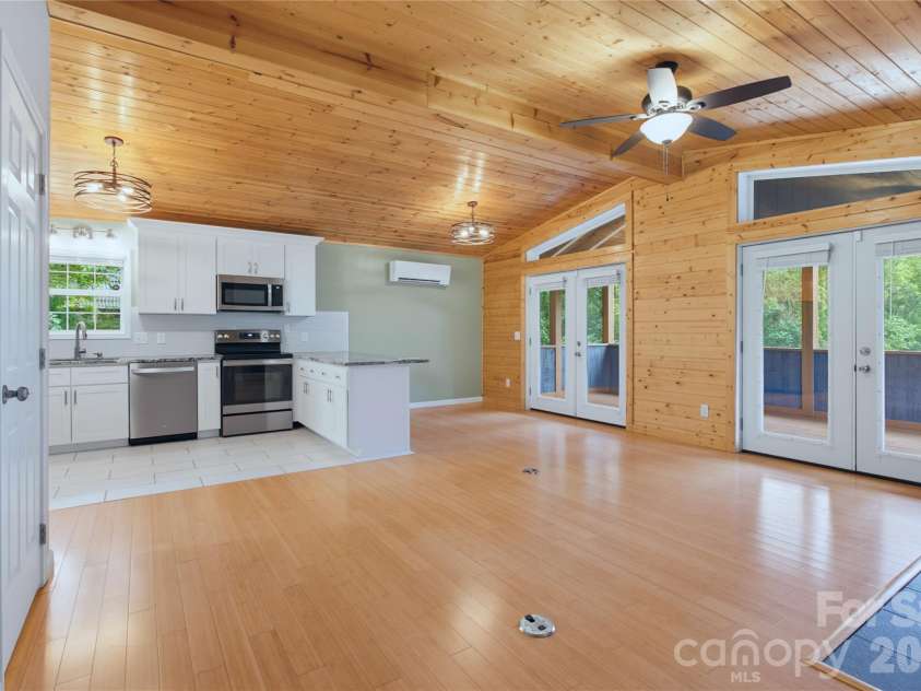 81 Bullfrog Cove Road, Sylva, NC 28779.  MLS# CAR4363486, YatesRealty ID 28256. 