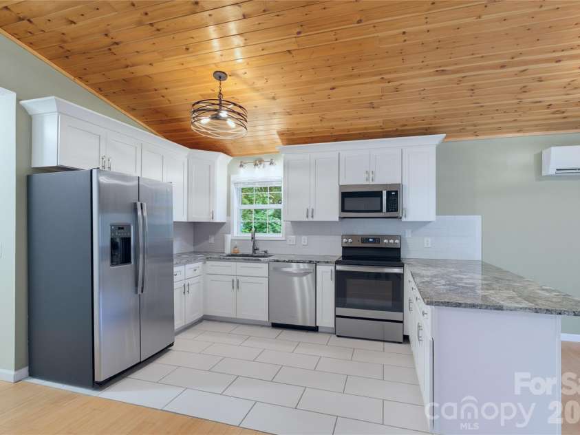 81 Bullfrog Cove Road, Sylva, NC 28779.  MLS# CAR4363486, YatesRealty ID 28256. 