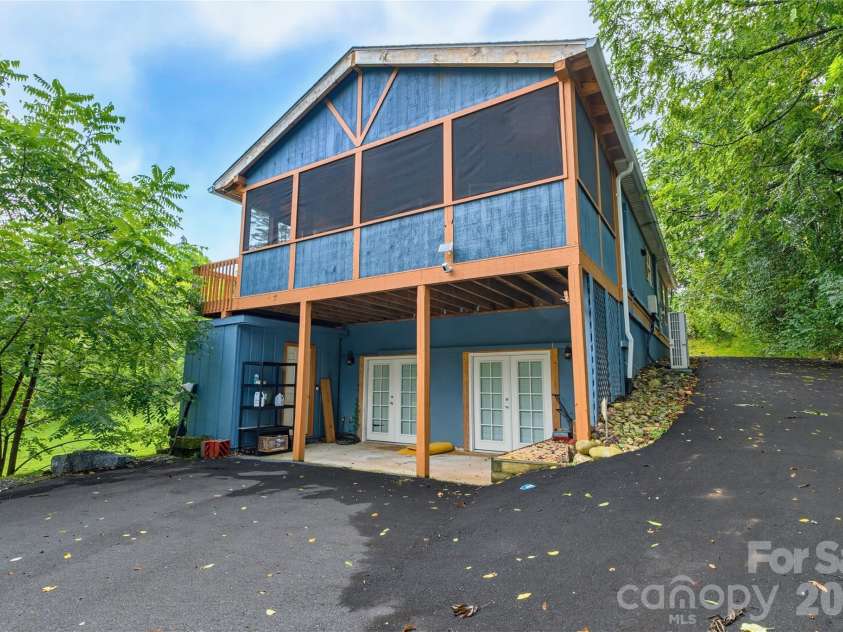81 Bullfrog Cove Road, Sylva, NC 28779.  MLS# CAR4363486, YatesRealty ID 28256. 