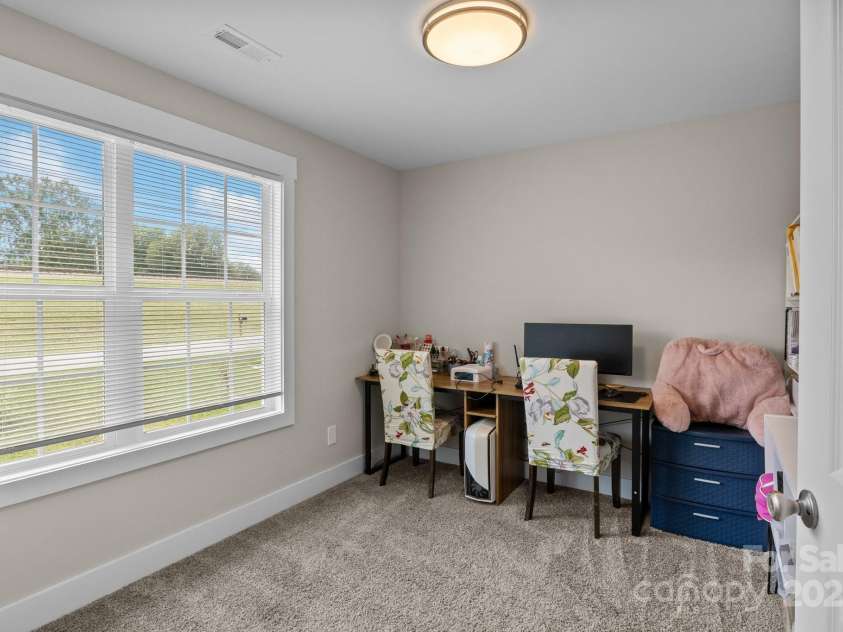 818 Carolina Avenue, Bessemer City, NC 28016.  MLS# CAR4278691, YatesRealty ID 28256. 