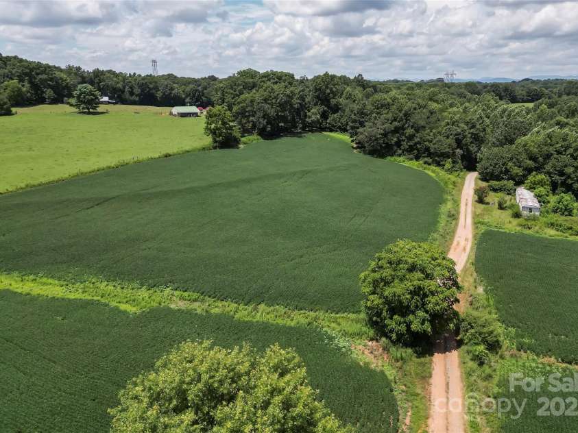 186 Blanche Lane, Stony Point, NC 28678.  MLS# CAR4281537, YatesRealty ID 28258. 