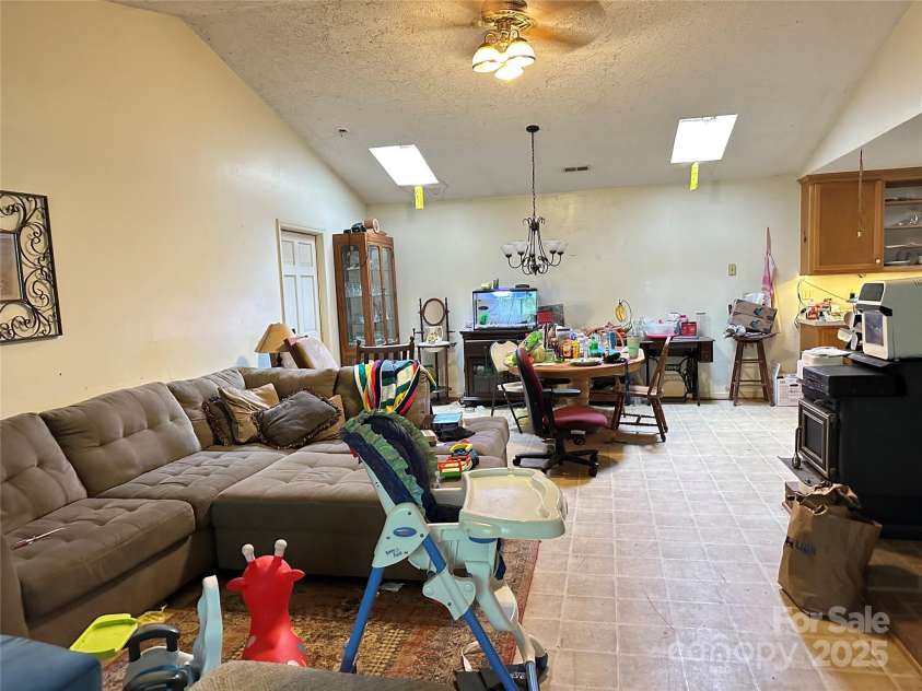 186 Blanche Lane, Stony Point, NC 28678.  MLS# CAR4281537, YatesRealty ID 28258. Main House Living area