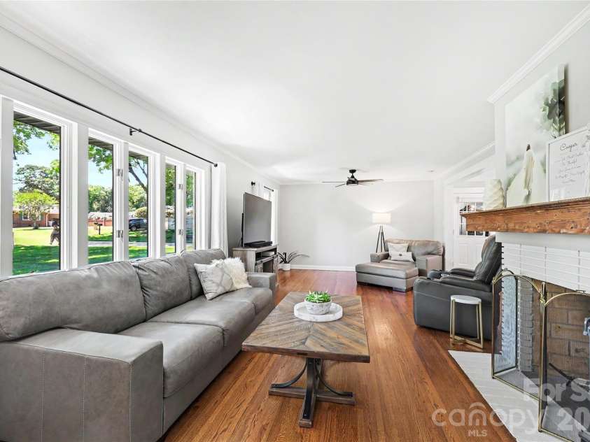 101 Amity Circle, Belmont, NC 28012.  MLS# CAR4387952, YatesRealty ID 28259. 