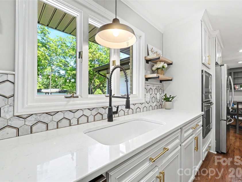 101 Amity Circle, Belmont, NC 28012.  MLS# CAR4387952, YatesRealty ID 28259. 
