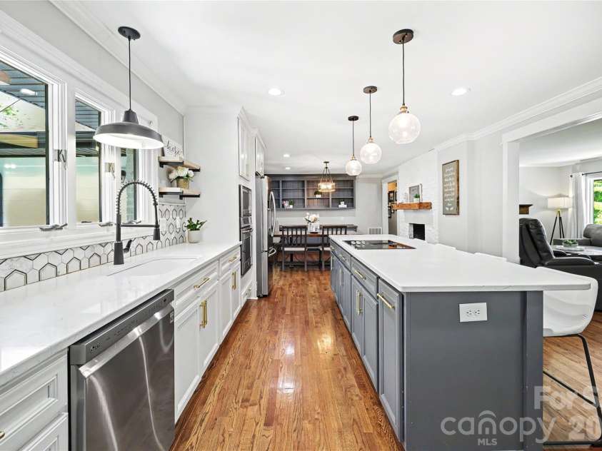 101 Amity Circle, Belmont, NC 28012.  MLS# CAR4387952, YatesRealty ID 28259. 
