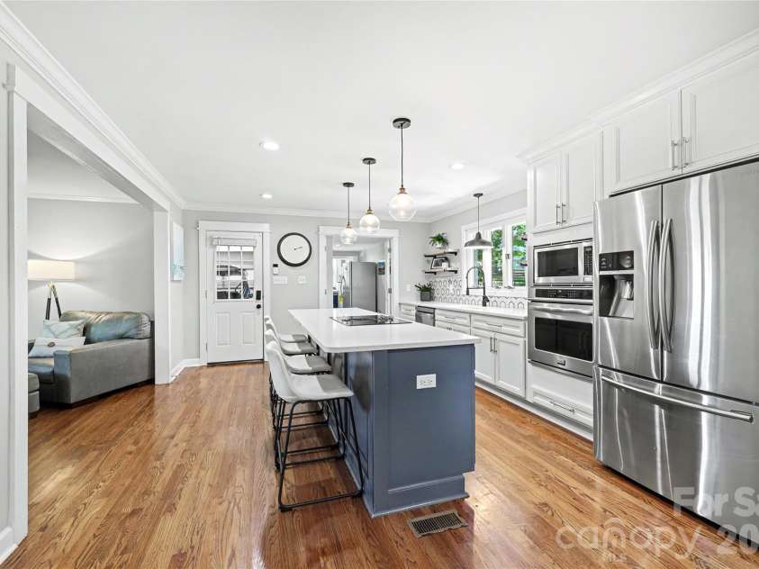 101 Amity Circle, Belmont, NC 28012.  MLS# CAR4387952, YatesRealty ID 28259. 