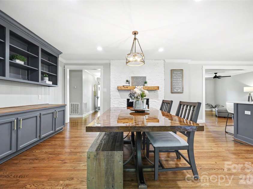 101 Amity Circle, Belmont, NC 28012.  MLS# CAR4387952, YatesRealty ID 28259. 