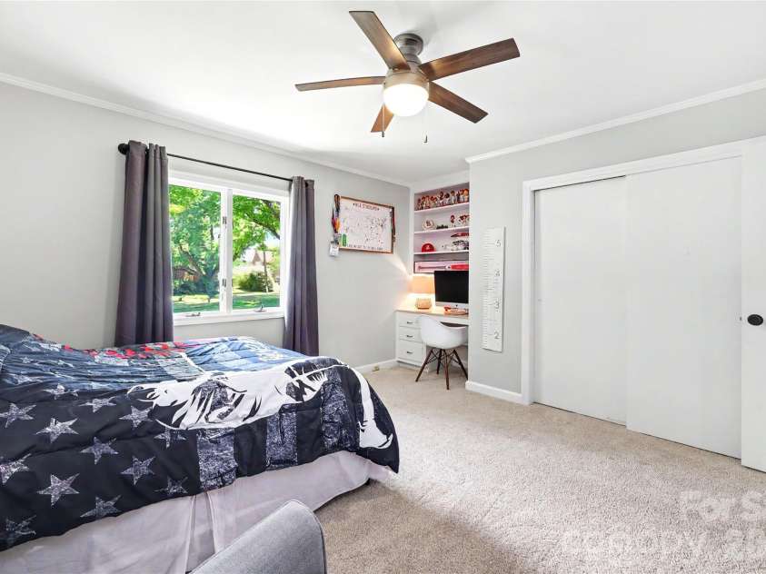 101 Amity Circle, Belmont, NC 28012.  MLS# CAR4387952, YatesRealty ID 28259. 