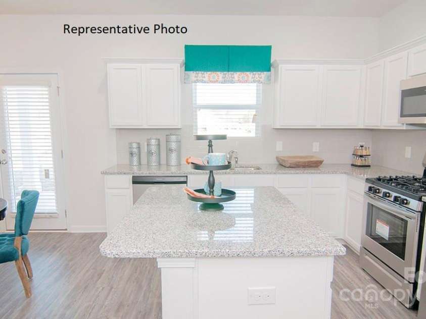145 Apple Orchard Court, Statesville, NC 28677.  MLS# CAR4268580, YatesRealty ID 28259. 