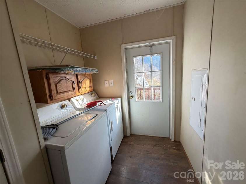 101 Highview Drive, Maggie Valley, NC 28751.  MLS# CAR4343908, YatesRealty ID 2826. 