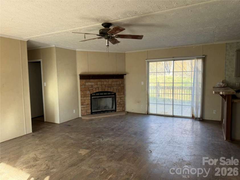 101 Highview Drive, Maggie Valley, NC 28751.  MLS# CAR4343908, YatesRealty ID 2826. 