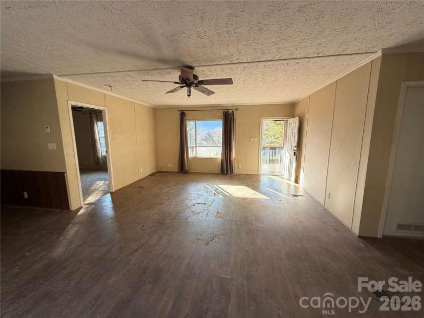 101 Highview Drive, Maggie Valley, NC 28751.  MLS# CAR4343908, YatesRealty ID 2826. 