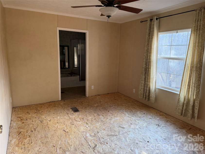 101 Highview Drive, Maggie Valley, NC 28751.  MLS# CAR4343908, YatesRealty ID 2826. 