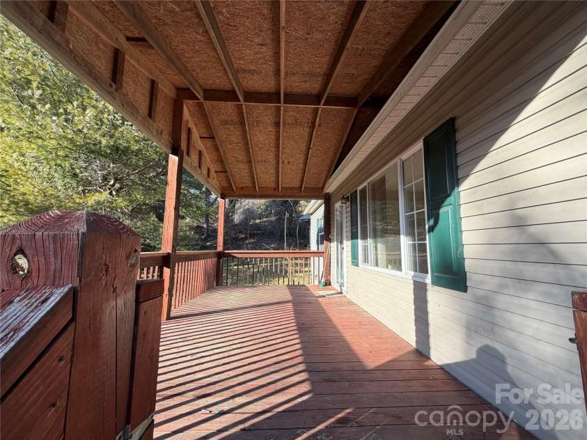 101 Highview Drive, Maggie Valley, NC 28751.  MLS# CAR4343908, YatesRealty ID 2826. 