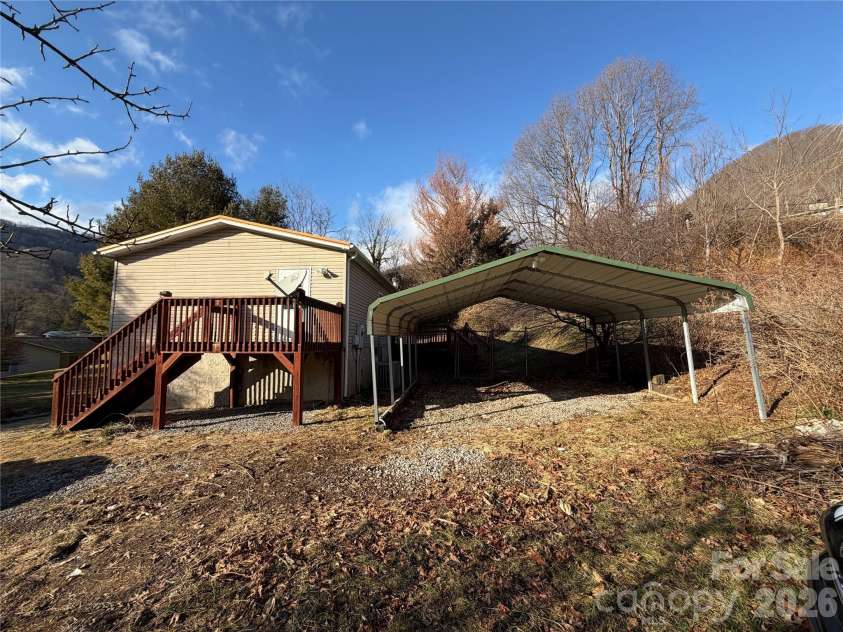 101 Highview Drive, Maggie Valley, NC 28751.  MLS# CAR4343908, YatesRealty ID 2826. 