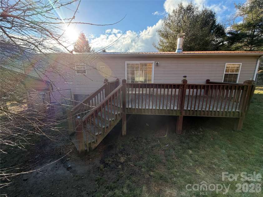 101 Highview Drive, Maggie Valley, NC 28751.  MLS# CAR4343908, YatesRealty ID 2826. 