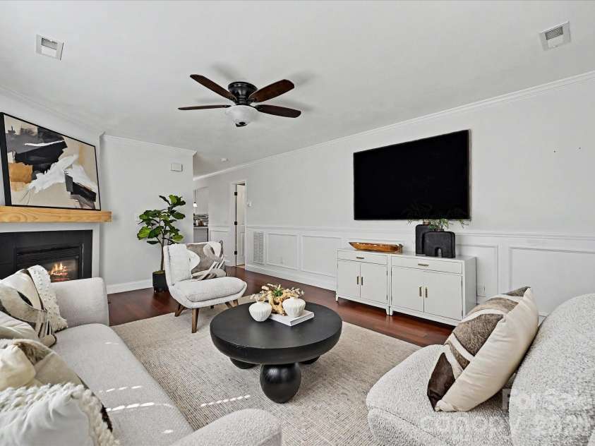 3053 Brookchase Boulevard, Fort Mill, SC 29707.  MLS# CAR4374006, YatesRealty ID 28260. Great Room