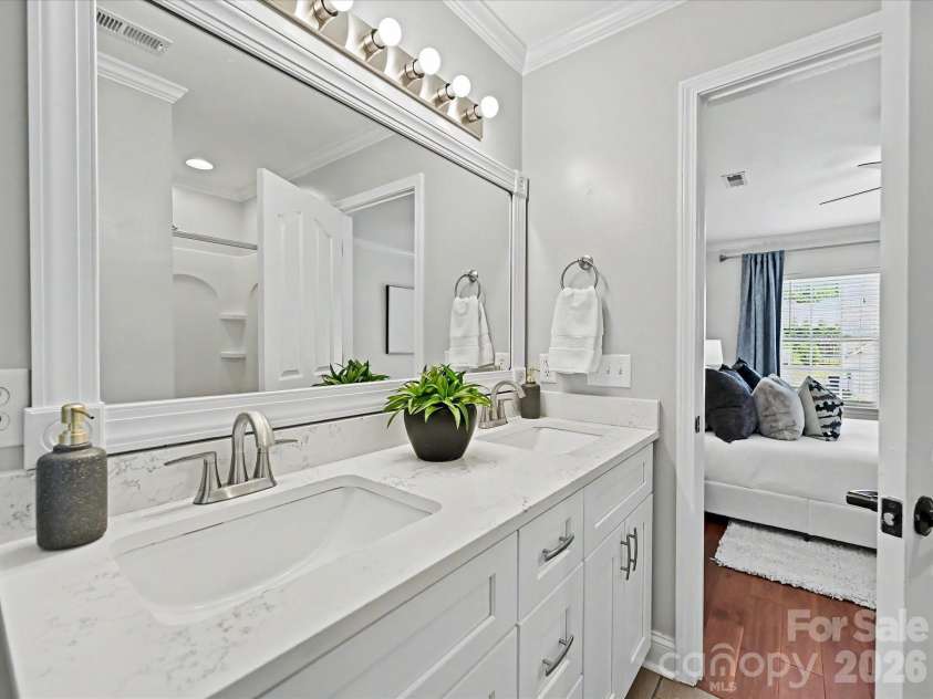 3053 Brookchase Boulevard, Fort Mill, SC 29707.  MLS# CAR4374006, YatesRealty ID 28260. Primary Bath