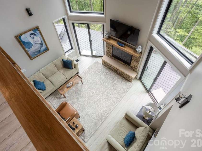 338 Fairview Forest Drive, Fairview, NC 28730.  MLS# CAR4388766, YatesRealty ID 28261. 