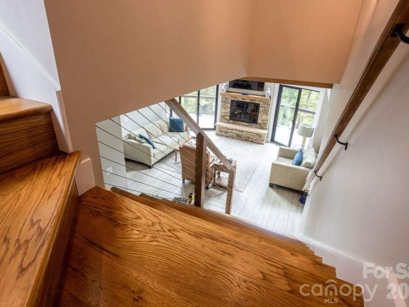 338 Fairview Forest Drive, Fairview, NC 28730.  MLS# CAR4388766, YatesRealty ID 28261. 