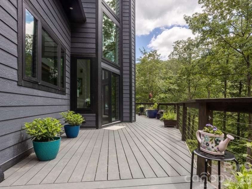 338 Fairview Forest Drive, Fairview, NC 28730.  MLS# CAR4388766, YatesRealty ID 28261. 