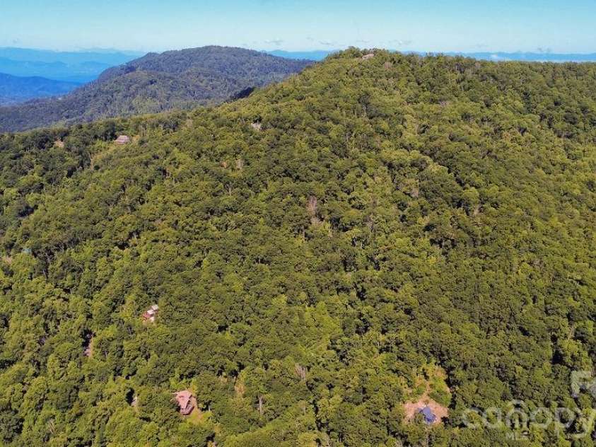 338 Fairview Forest Drive, Fairview, NC 28730.  MLS# CAR4388766, YatesRealty ID 28261. 
