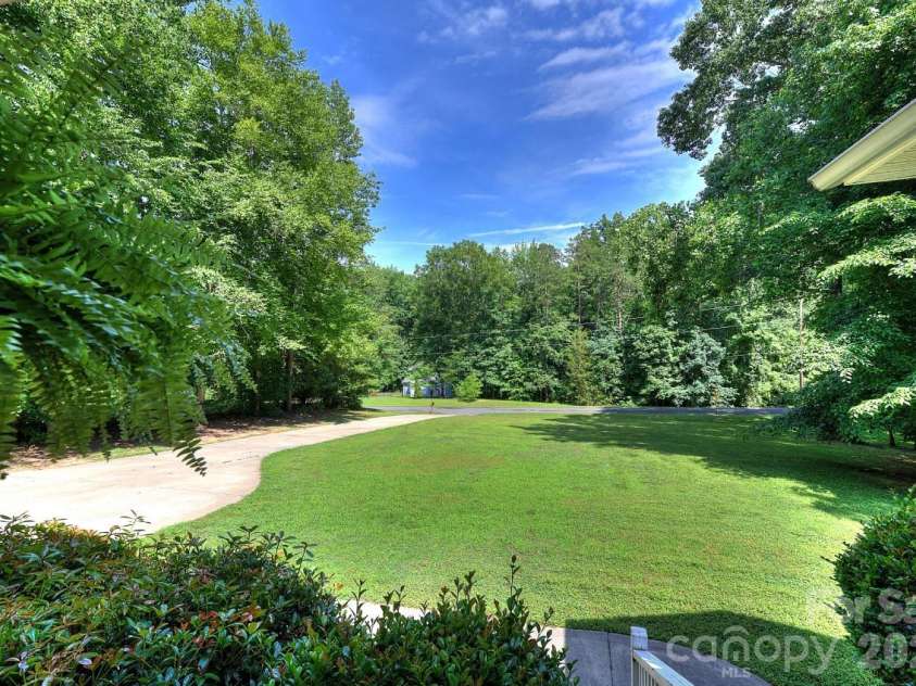 255 Tanager Drive, York, SC 29745.  MLS# CAR4382744, YatesRealty ID 28262. 