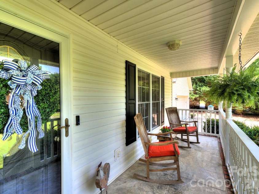 255 Tanager Drive, York, SC 29745.  MLS# CAR4382744, YatesRealty ID 28262. 
