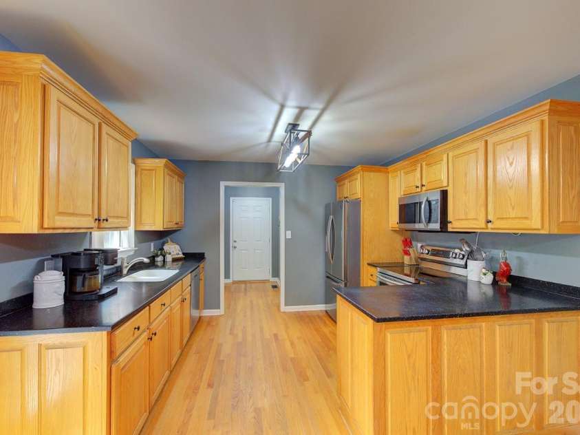 255 Tanager Drive, York, SC 29745.  MLS# CAR4382744, YatesRealty ID 28262. 