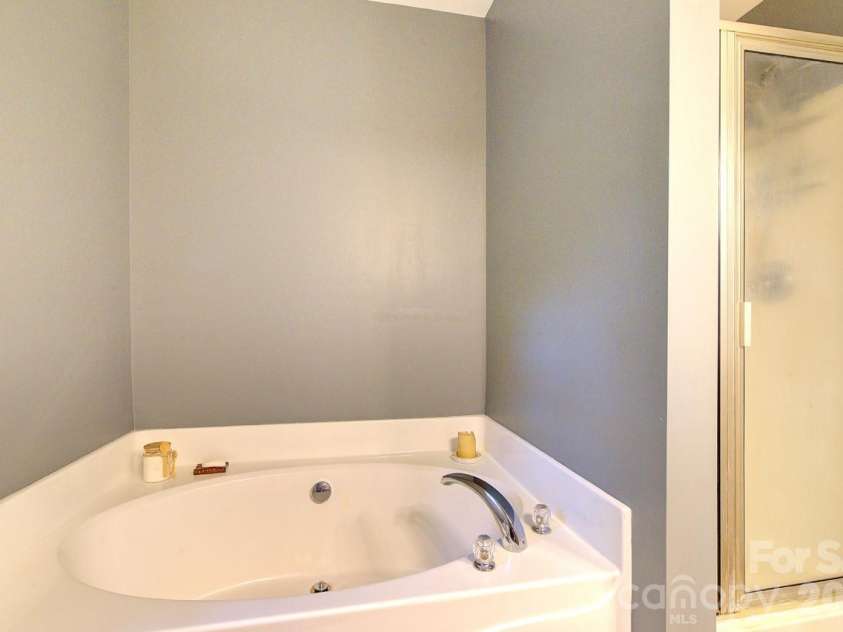 255 Tanager Drive, York, SC 29745.  MLS# CAR4382744, YatesRealty ID 28262. 