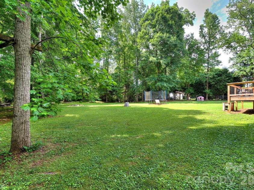 255 Tanager Drive, York, SC 29745.  MLS# CAR4382744, YatesRealty ID 28262. 