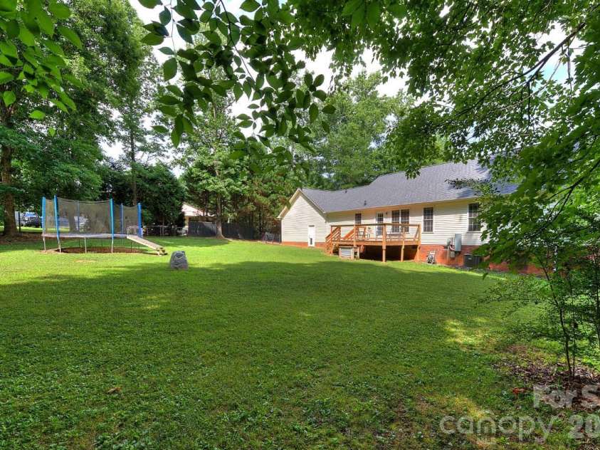 255 Tanager Drive, York, SC 29745.  MLS# CAR4382744, YatesRealty ID 28262. 