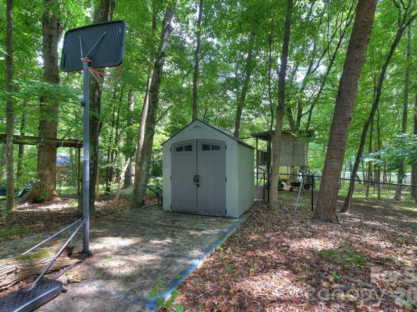 255 Tanager Drive, York, SC 29745.  MLS# CAR4382744, YatesRealty ID 28262. 