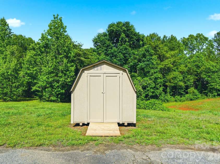 2368 Beth Haven Church Road, Denver, NC 28037.  MLS# CAR4384222, YatesRealty ID 28263. 