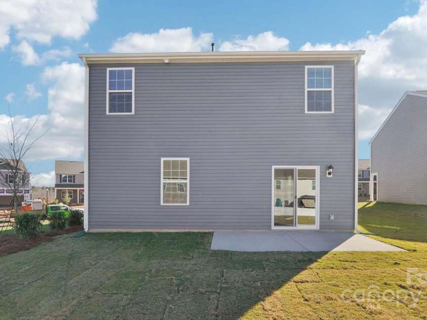 141 Meadow View Drive, Statesville, NC 28677.  MLS# CAR4254303, YatesRealty ID 28264. 