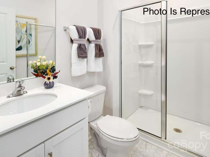 141 Meadow View Drive, Statesville, NC 28677.  MLS# CAR4254303, YatesRealty ID 28264. Downstairs Full Bath