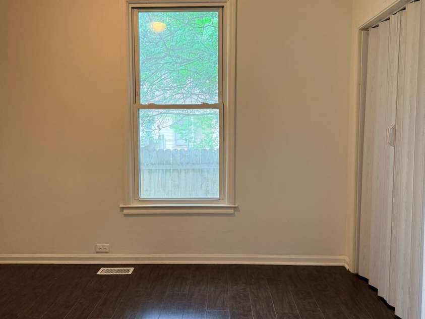 305 Poplar Street, Gastonia, NC 28054.  MLS# CAR4387232, YatesRealty ID 28264. 