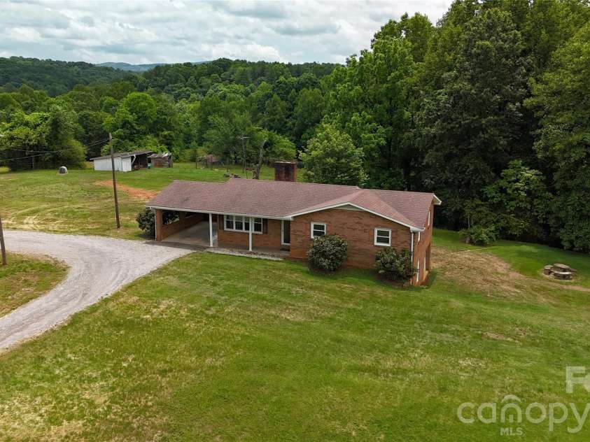 8186 Old Nc Highway 60 None, Roaring River, NC 28697.  MLS# CAR4387839, YatesRealty ID 28265. 
