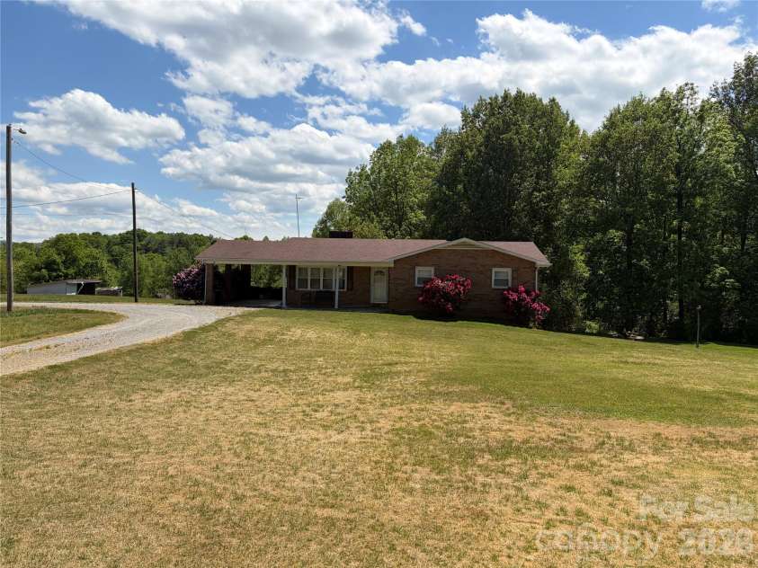 8186 Old Nc Highway 60 None, Roaring River, NC 28697.  MLS# CAR4387839, YatesRealty ID 28265. 