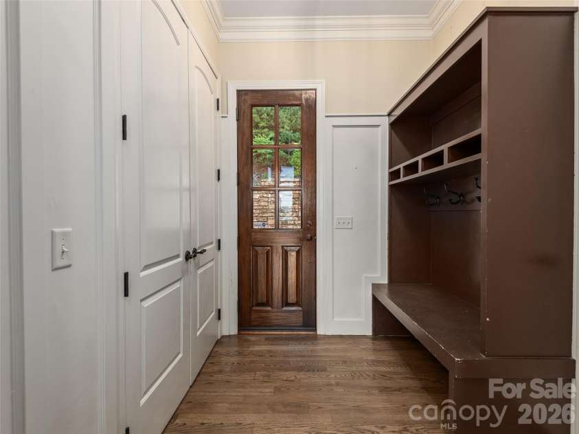 433 Coopers Hawk Drive, Asheville, NC 28803.  MLS# CAR4388428, YatesRealty ID 28266. 